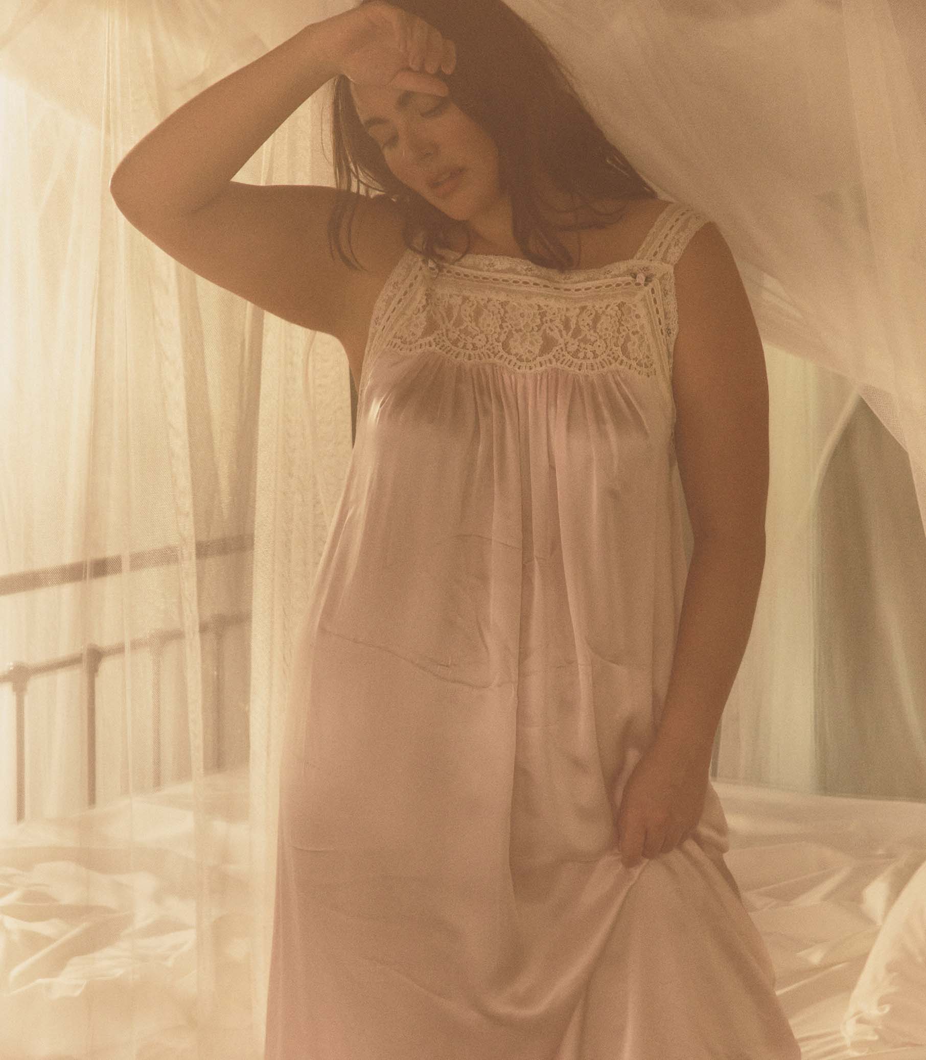 LUCIANE DRESS -- POWDER ROSE