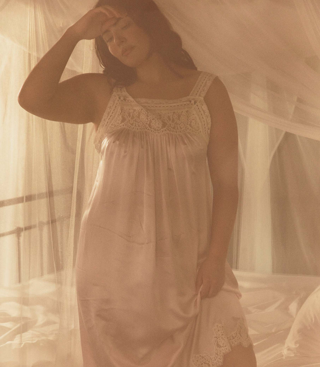 LUCIANE DRESS -- POWDER ROSE