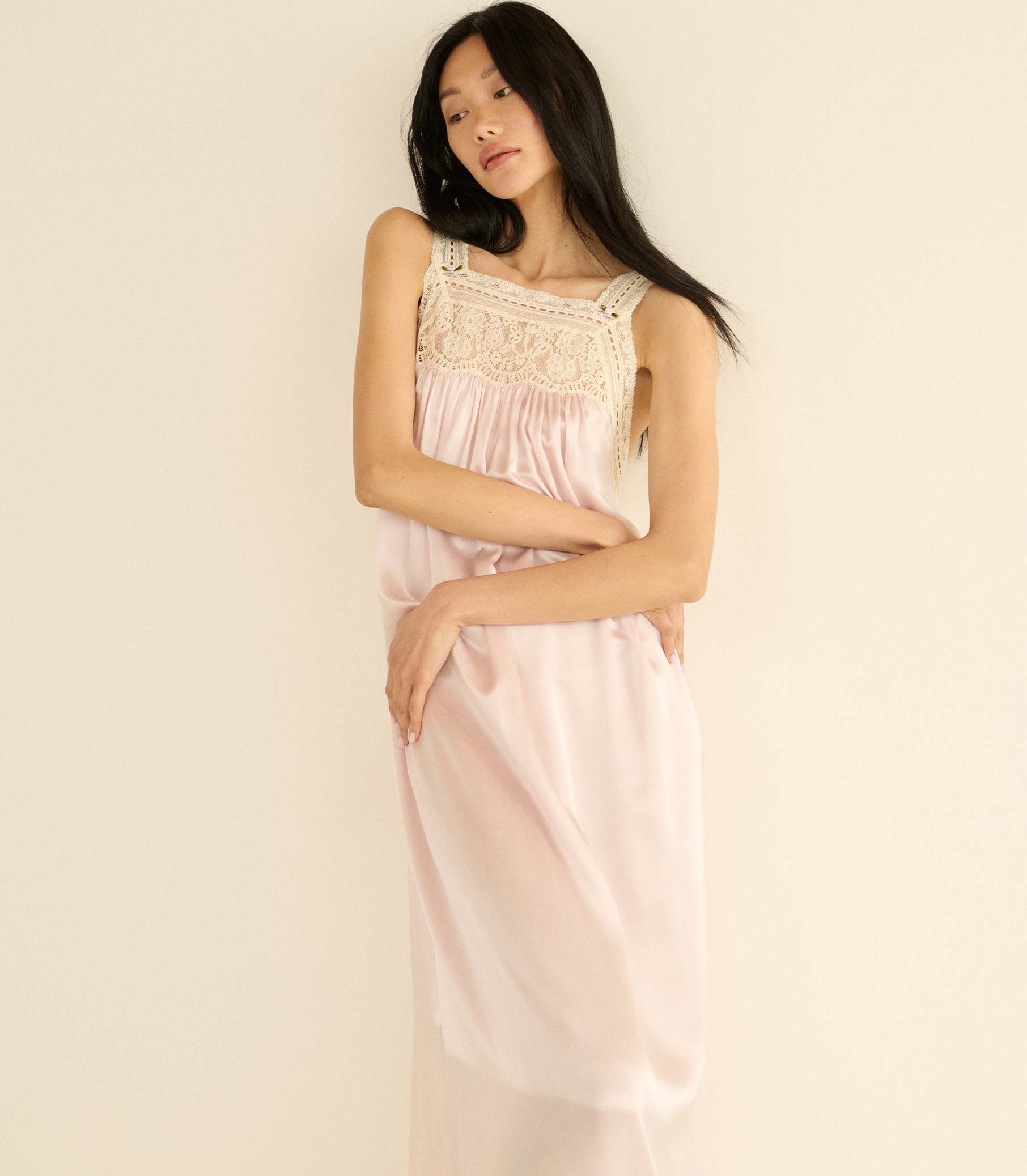 LUCIANE DRESS -- POWDER ROSE