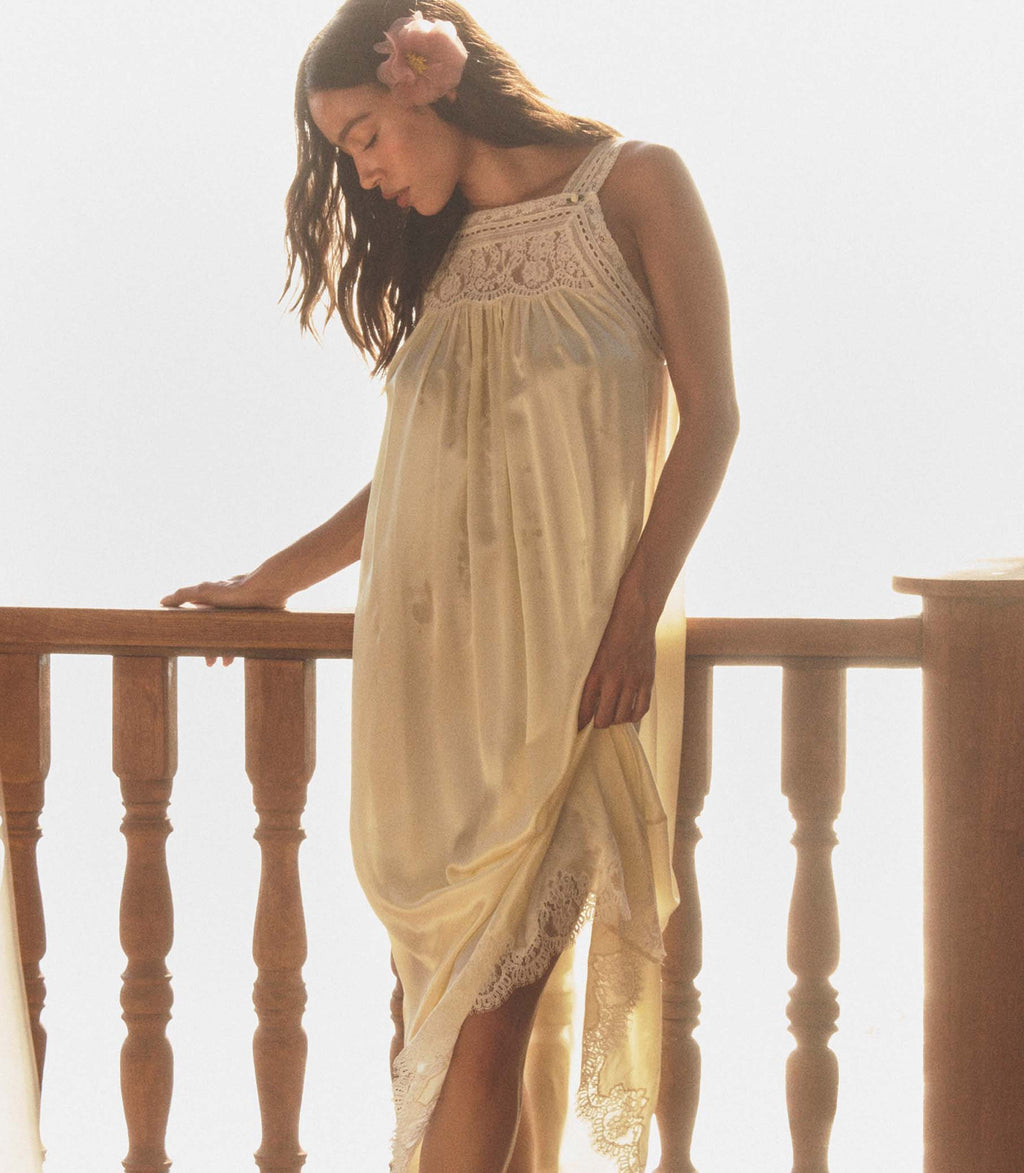 LUCIANE DRESS -- VANILLA
